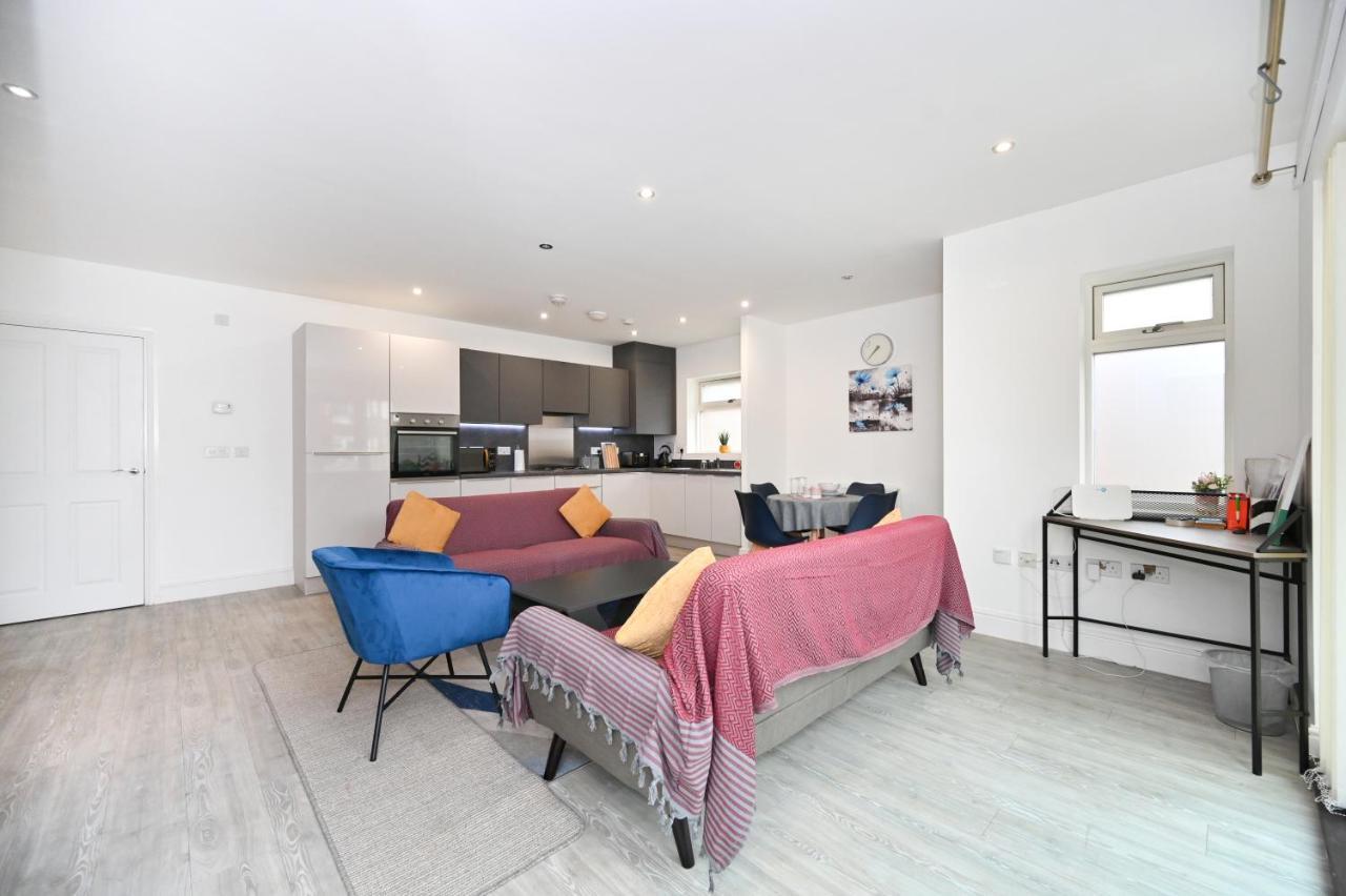 Luxury 2Bedroom - 2Bath - Prime Location - Patio Harrow on the Hill Kültér fotó
