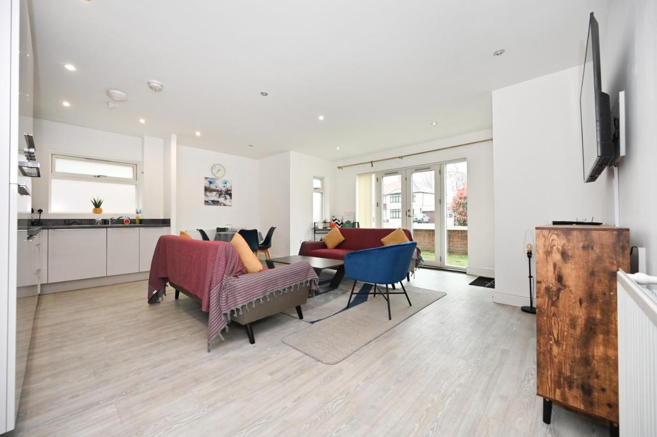 Luxury 2Bedroom - 2Bath - Prime Location - Patio Harrow on the Hill Kültér fotó