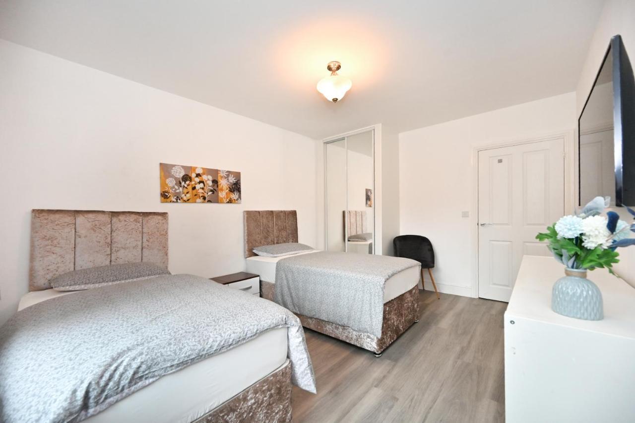 Luxury 2Bedroom - 2Bath - Prime Location - Patio Harrow on the Hill Kültér fotó