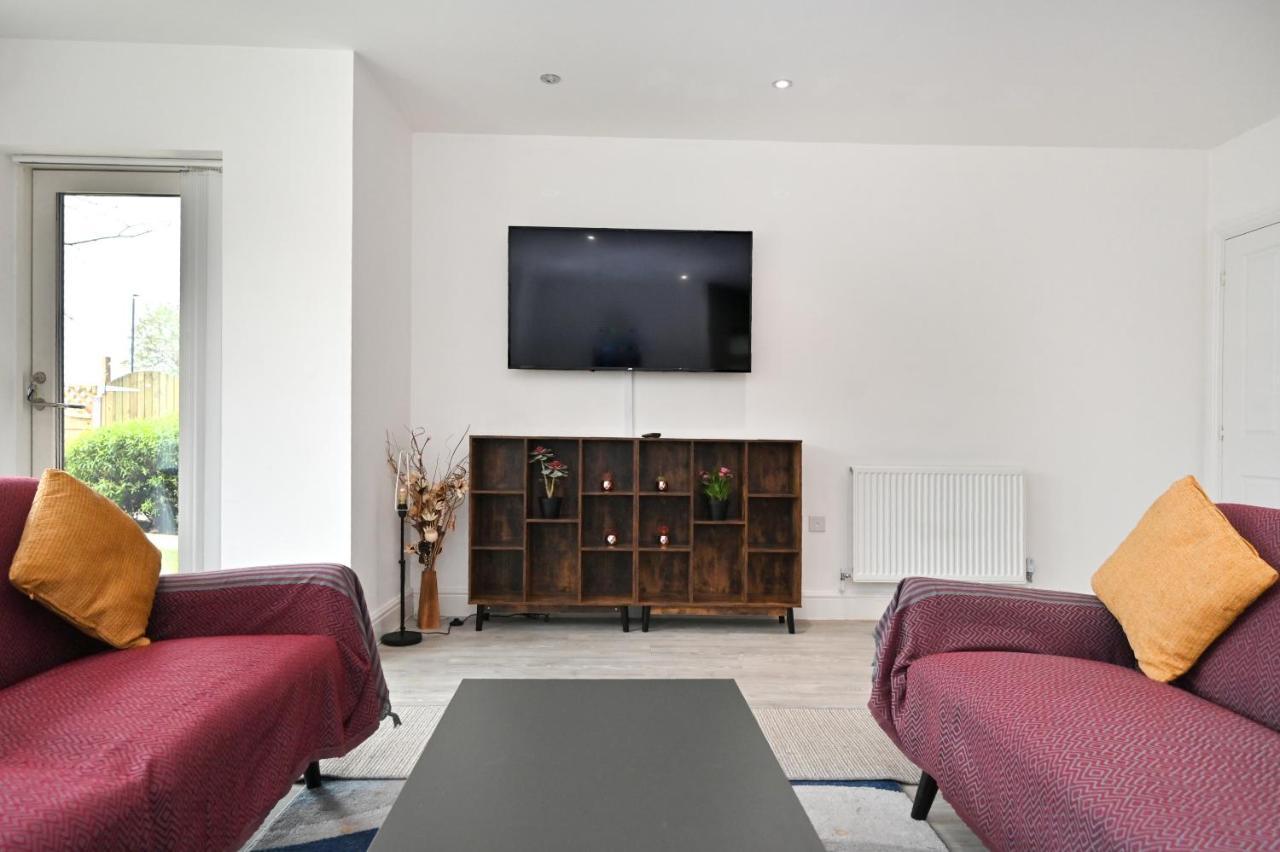 Luxury 2Bedroom - 2Bath - Prime Location - Patio Harrow on the Hill Kültér fotó