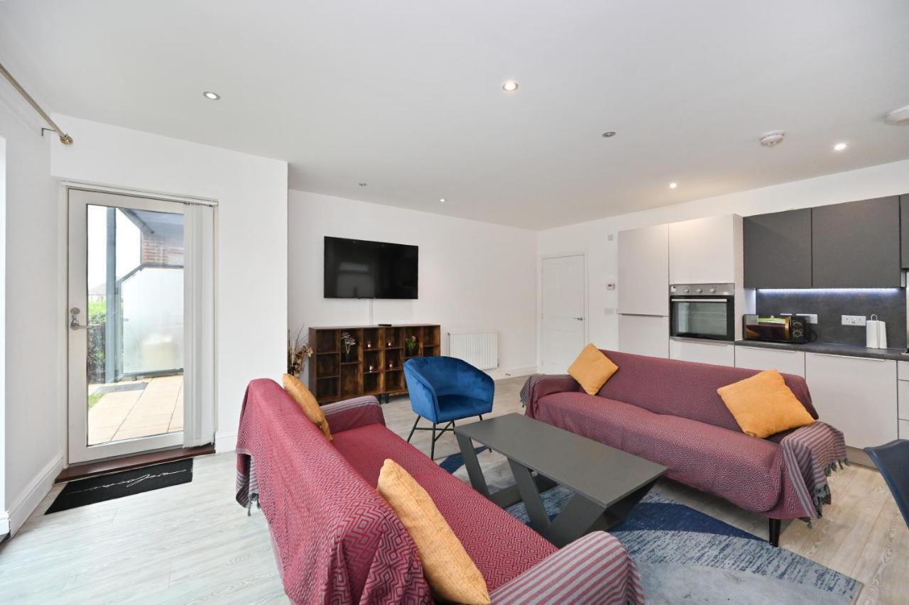 Luxury 2Bedroom - 2Bath - Prime Location - Patio Harrow on the Hill Kültér fotó