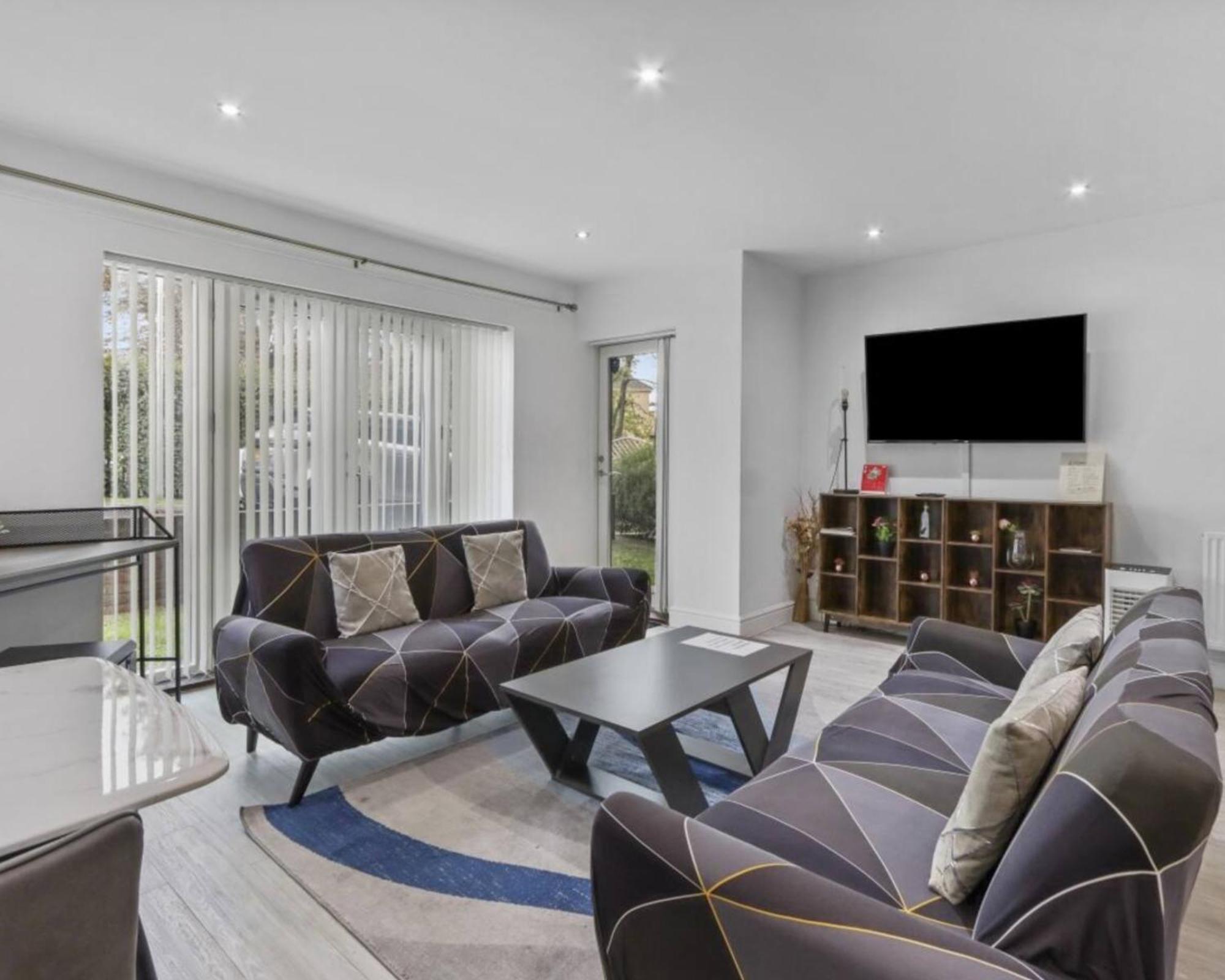 Luxury 2Bedroom - 2Bath - Prime Location - Patio Harrow on the Hill Kültér fotó