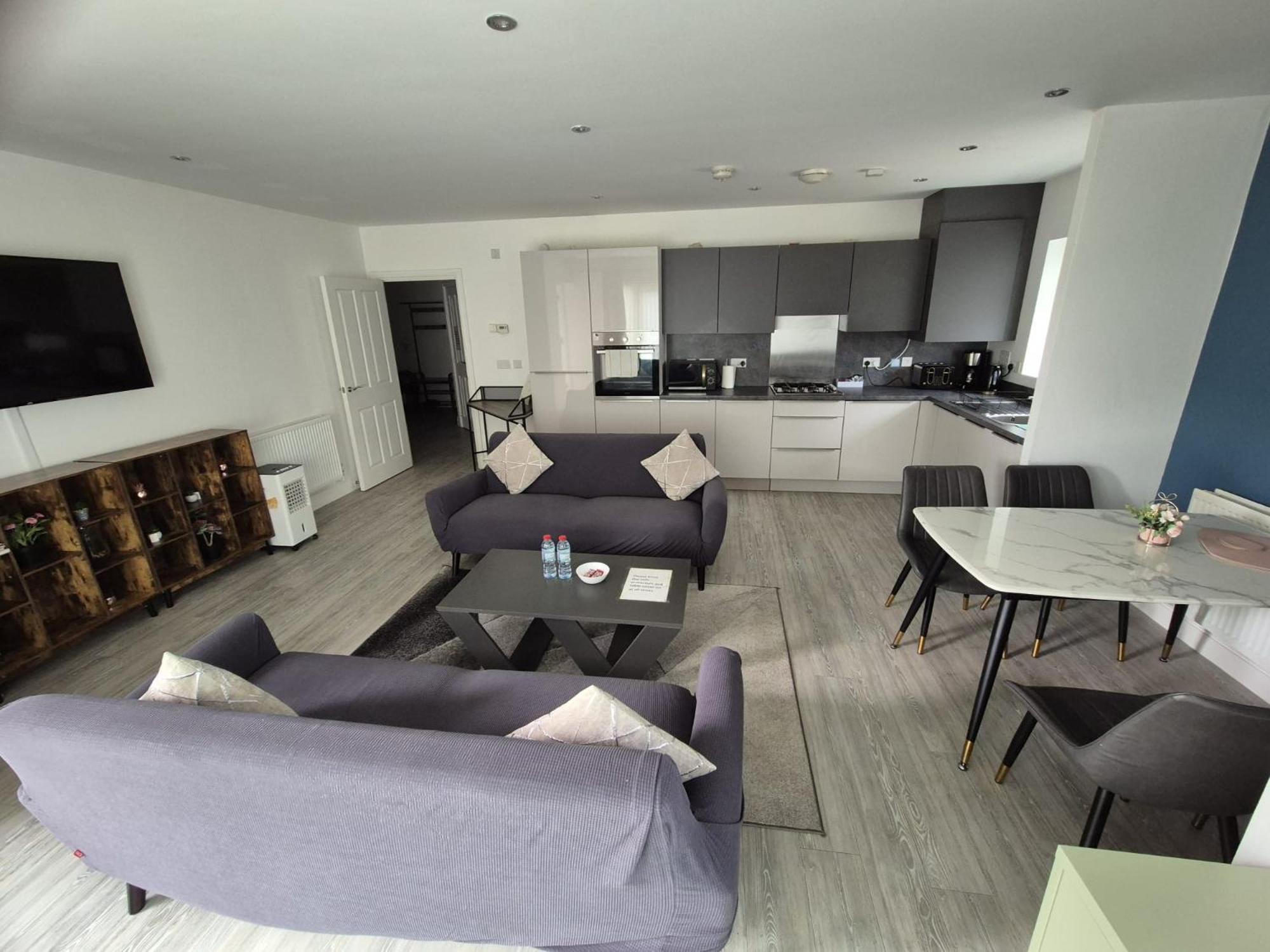 Luxury 2Bedroom - 2Bath - Prime Location - Patio Harrow on the Hill Kültér fotó